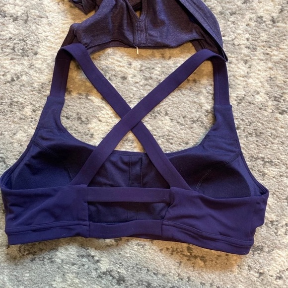 Lulu Lemon Top built in sports bra, size 12 - Picture 4 of 4